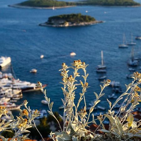 Feelhvar Along Bluelagoon Beach Hvar Town Exterior photo