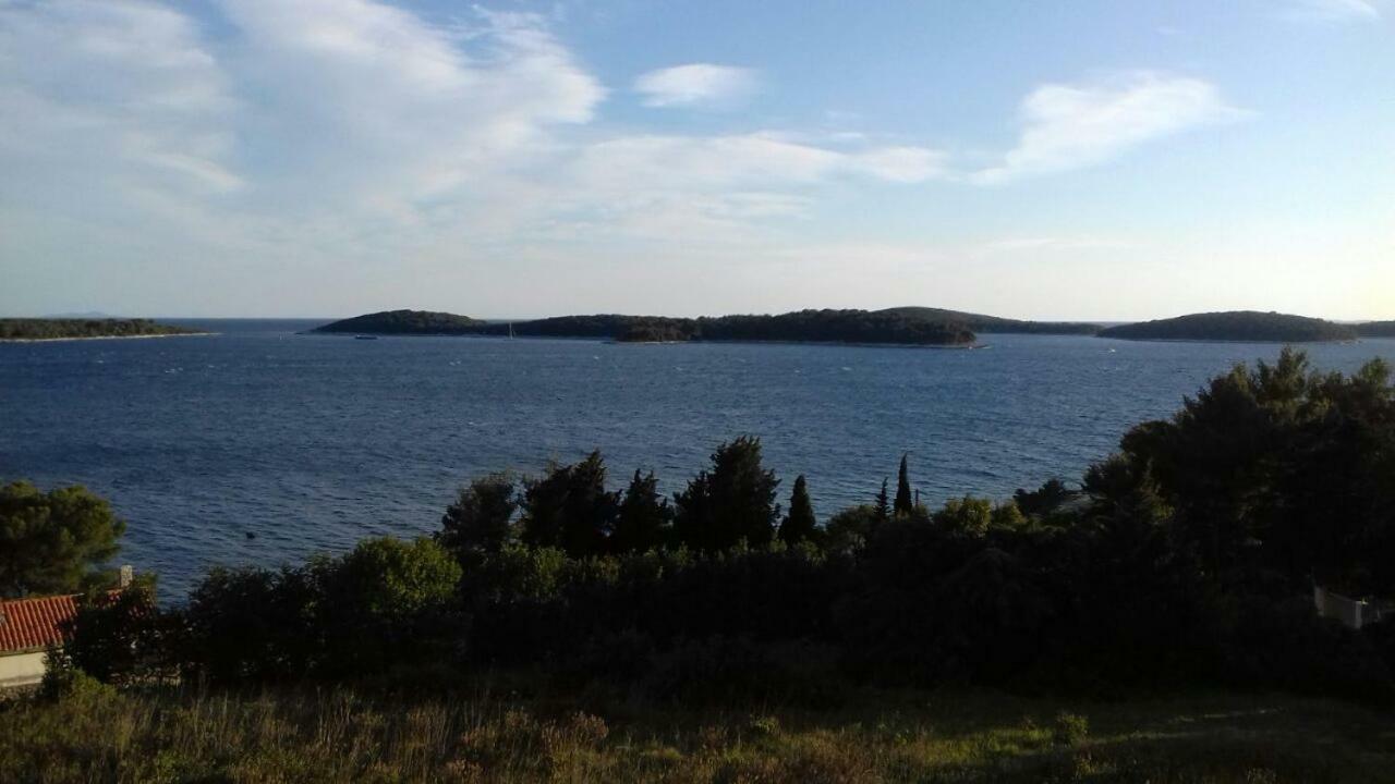 Feelhvar Along Bluelagoon Beach Hvar Town Exterior photo